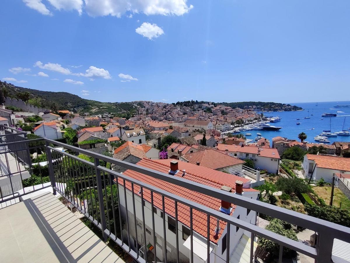 Brand New Apt W Balcony & Perfect Seaview At Center フヴァル エクステリア 写真