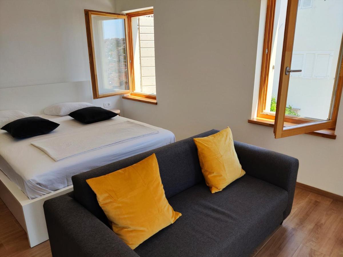 Brand New Apt W Balcony & Perfect Seaview At Center フヴァル エクステリア 写真