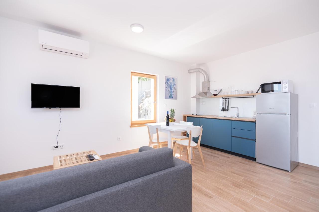Brand New Apt W Balcony & Perfect Seaview At Center フヴァル エクステリア 写真
