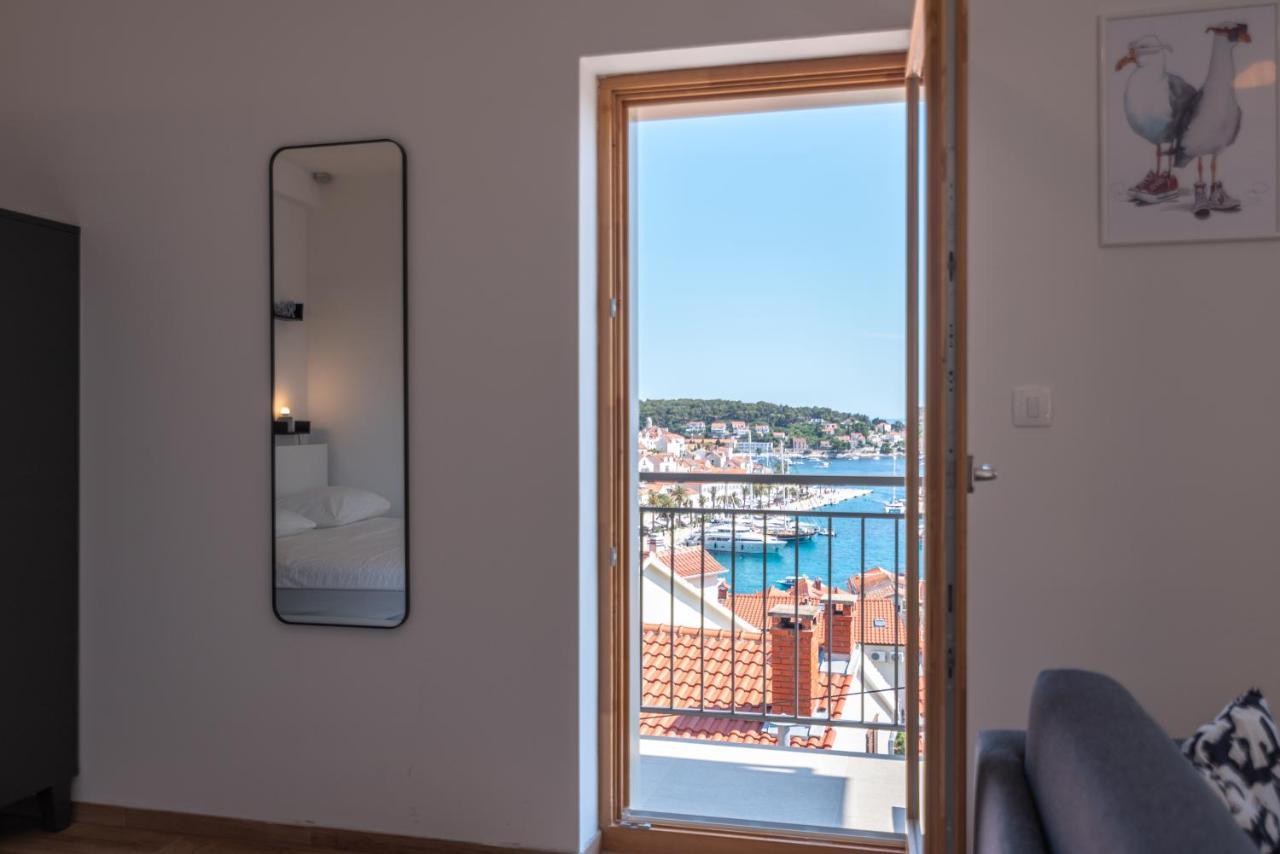 Brand New Apt W Balcony & Perfect Seaview At Center フヴァル エクステリア 写真