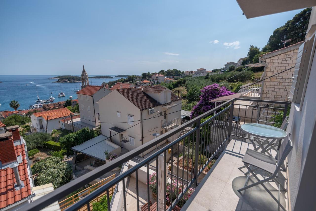 Brand New Apt W Balcony & Perfect Seaview At Center フヴァル エクステリア 写真